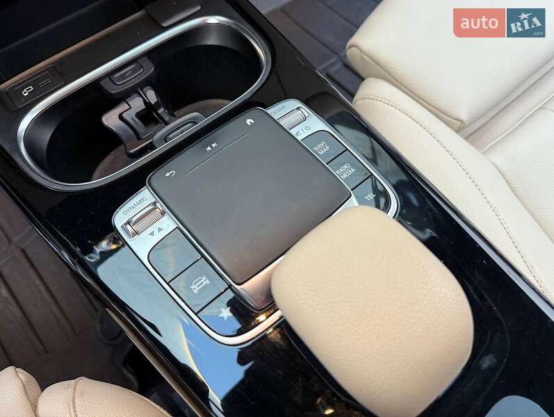 Седан Mercedes-Benz A-Class 2020 в Киеве