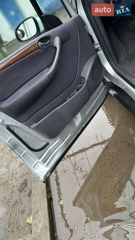 Хэтчбек Mercedes-Benz A-Class 2001 в Житомире фото 20 Хэтчбек Mercedes-Benz A-Class 2001 в Житомире