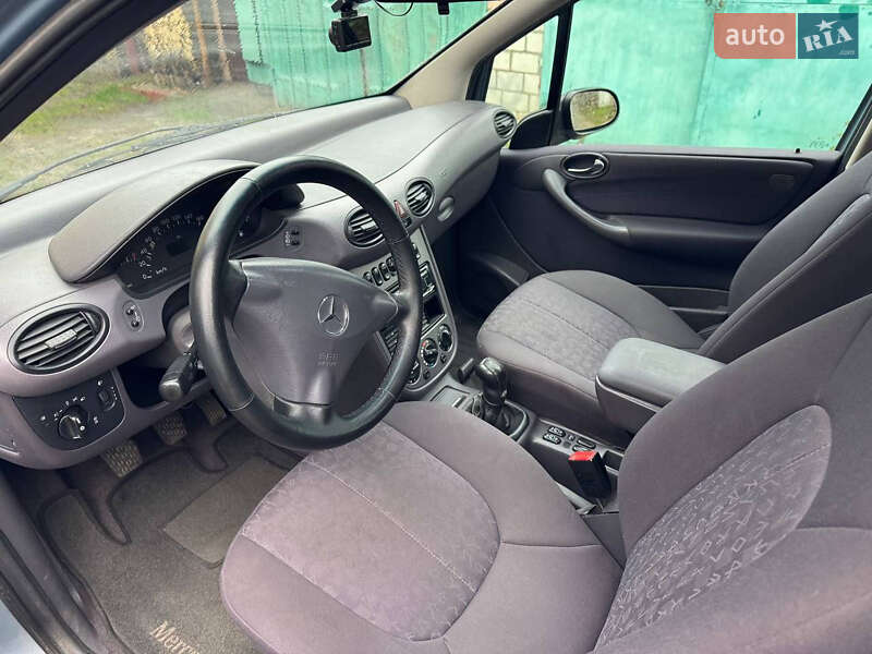 Хэтчбек Mercedes-Benz A-Class 2003 в Песковке