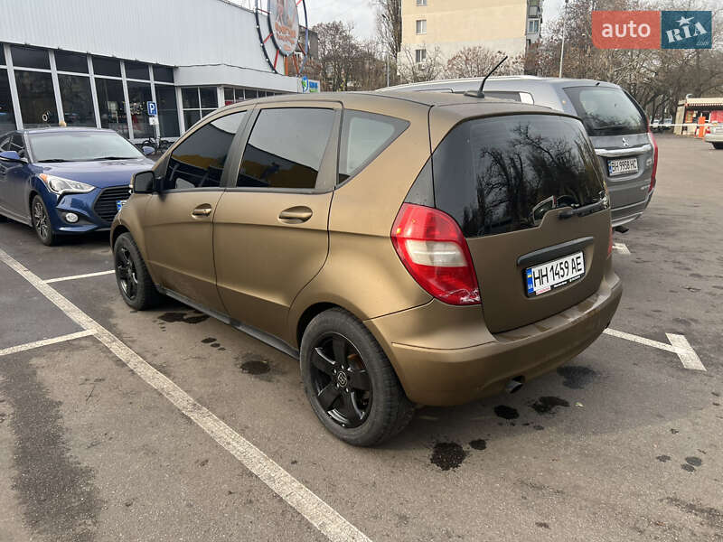 Хетчбек Mercedes-Benz A-Class 2010 в Одесі фото 4 Хетчбек Mercedes-Benz A-Class 2010 в Одесі