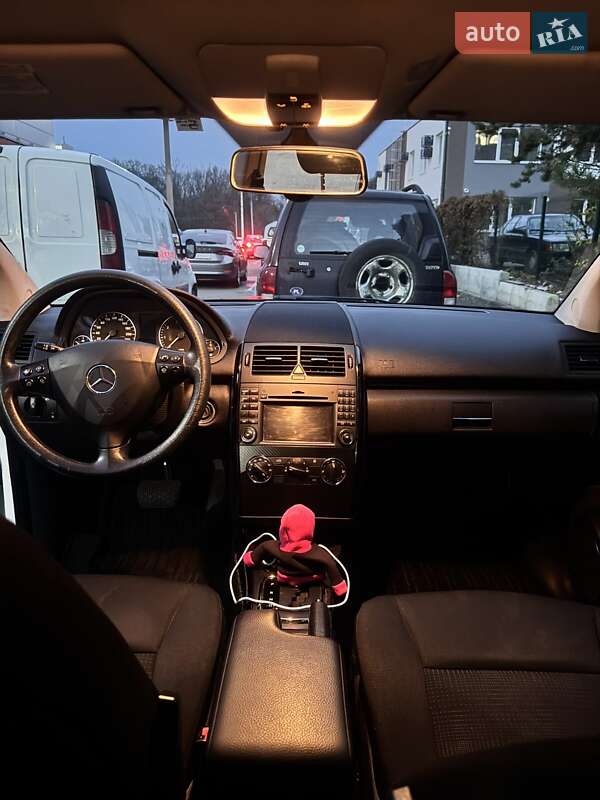 Хэтчбек Mercedes-Benz A-Class 2011 в Днепре