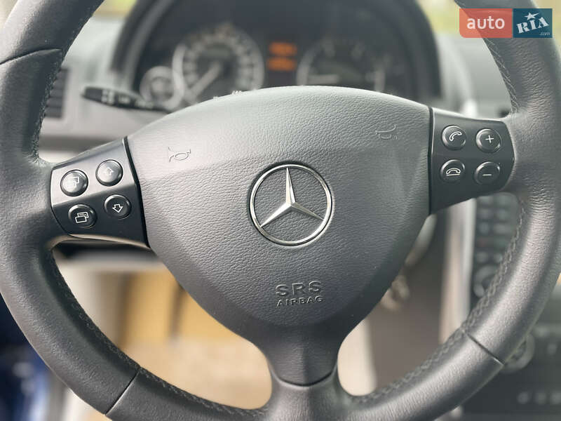 Хэтчбек Mercedes-Benz A-Class 2010 в Ровно фото 23 Хэтчбек Mercedes-Benz A-Class 2010 в Ровно