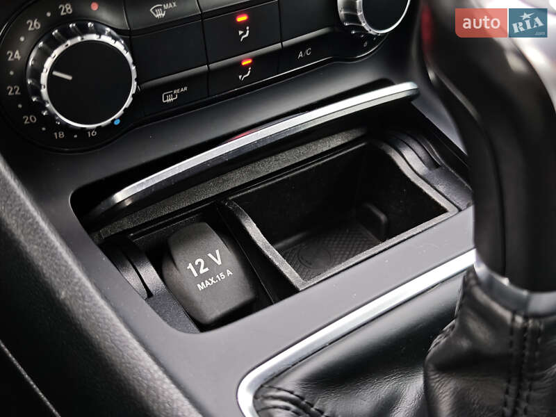 Хетчбек Mercedes-Benz A-Class 2016 в Луцьку