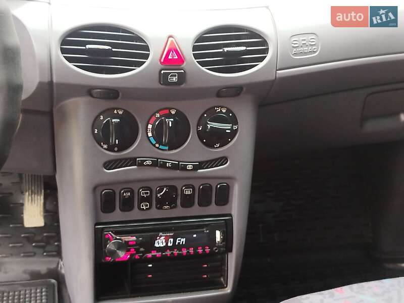 Хетчбек Mercedes-Benz A-Class 2000 в Чернівцях фото 13 Хетчбек Mercedes-Benz A-Class 2000 в Чернівцях