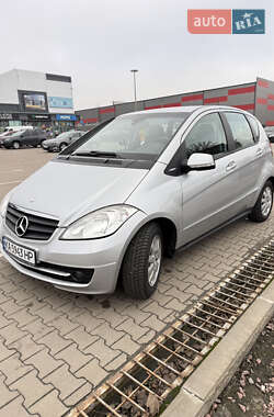 Хетчбек Mercedes-Benz A-Class 2010 в Софіївській Борщагівці