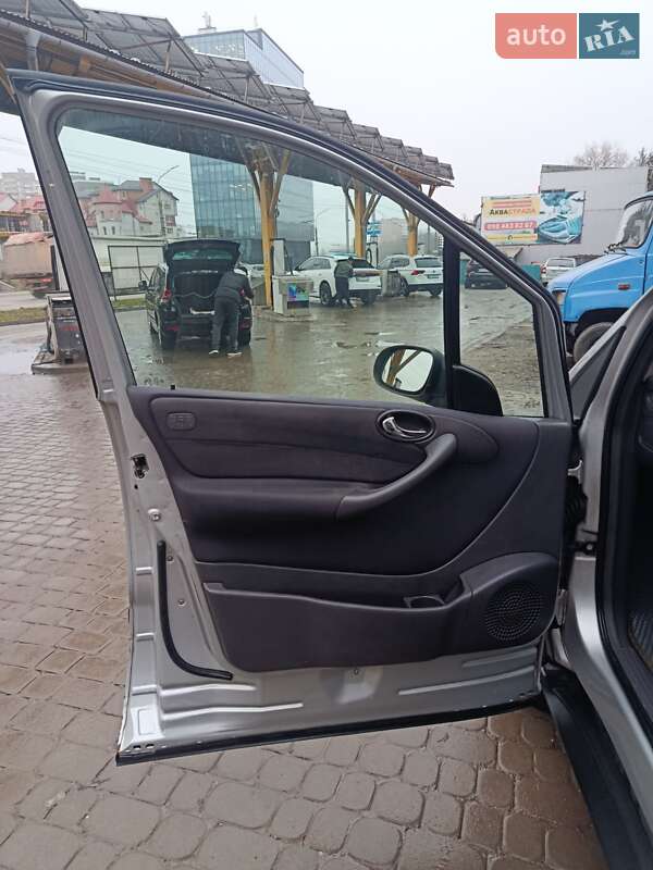 Хэтчбек Mercedes-Benz A-Class 2003 в Тернополе фото 16 Хэтчбек Mercedes-Benz A-Class 2003 в Тернополе