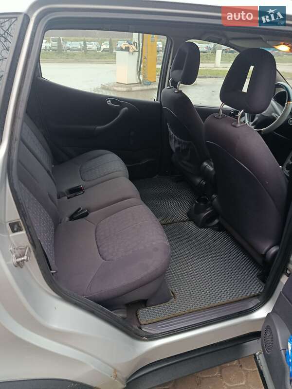 Хэтчбек Mercedes-Benz A-Class 2003 в Тернополе фото 25 Хэтчбек Mercedes-Benz A-Class 2003 в Тернополе