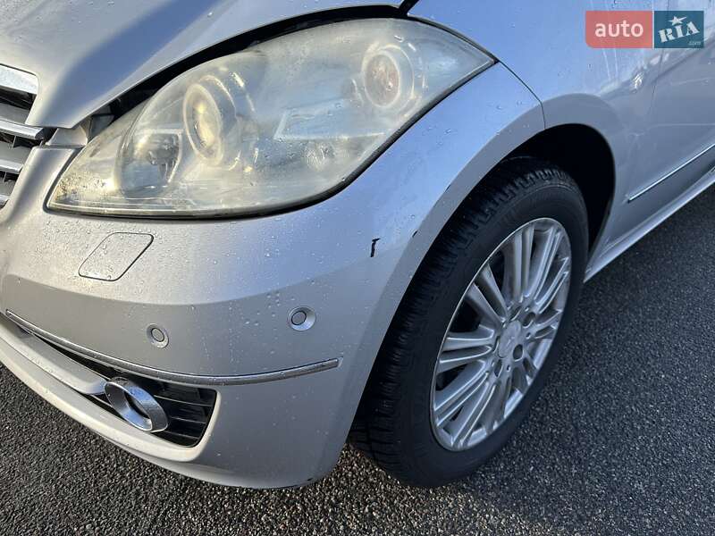 Хетчбек Mercedes-Benz A-Class 2010 в Києві фото 2 Хетчбек Mercedes-Benz A-Class 2010 в Києві