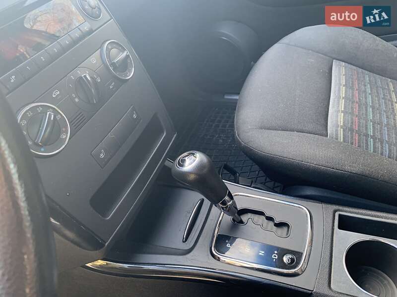 Хетчбек Mercedes-Benz A-Class 2005 в Києві фото 12 Хетчбек Mercedes-Benz A-Class 2005 в Києві