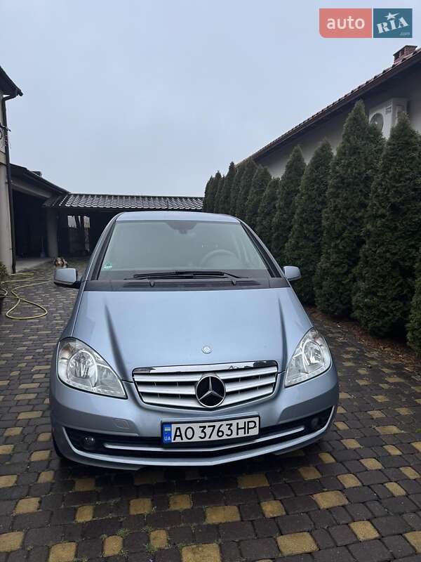 Mercedes-Benz A-Class 2010 Mercedes-Benz A-Class 2010