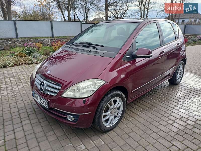 Хетчбек Mercedes-Benz A-Class 2011 в Браїлові фото 3 Хетчбек Mercedes-Benz A-Class 2011 в Браїлові