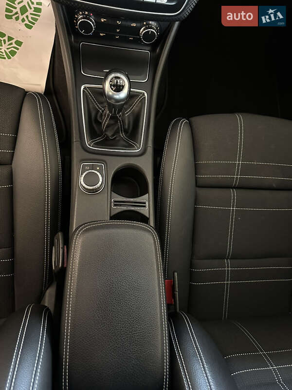 Хэтчбек Mercedes-Benz A-Class 2016 в Одессе