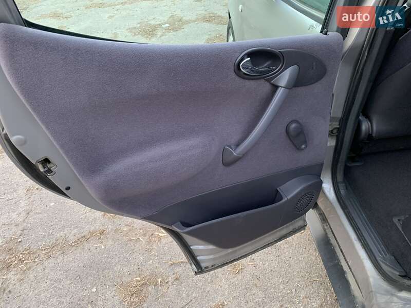 Хэтчбек Mercedes-Benz A-Class 2000 в Запорожье фото 11 Хэтчбек Mercedes-Benz A-Class 2000 в Запорожье