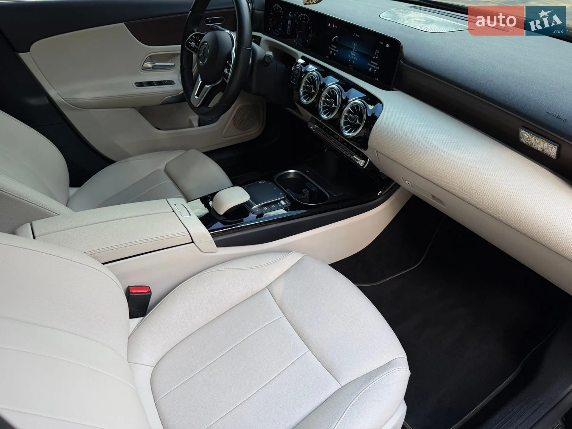 2022 Mercedes-Benz A-klasse - мініатюра 36