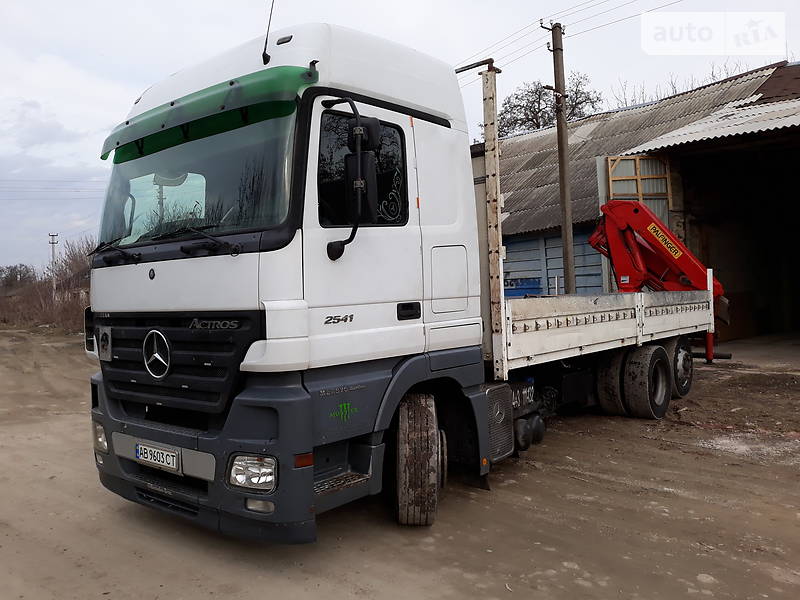 Кран-манипулятор Mercedes-Benz Actros 2006 в Шаргороде