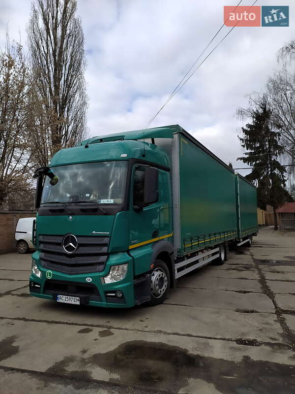 Тентованый Mercedes-Benz Actros 2016 в Луцке