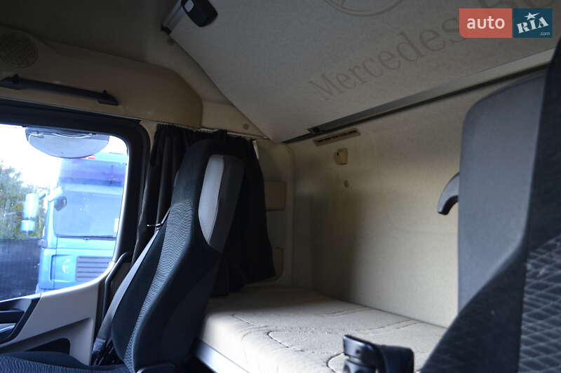 Тягач Mercedes-Benz Actros 2017 в Хусте