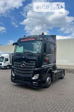 Тягач Mercedes-Benz Actros 2015 в Луцке