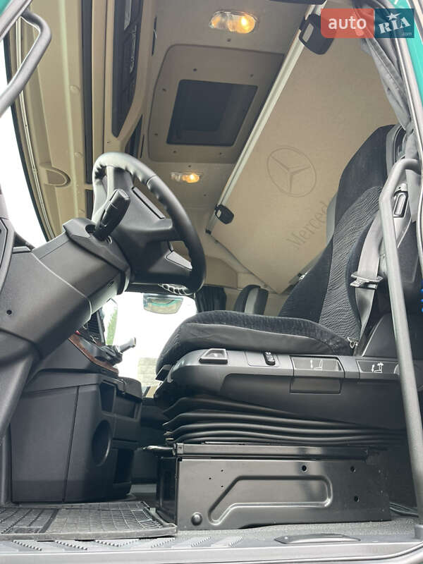 Тягач Mercedes-Benz Actros 2013 в Луцке