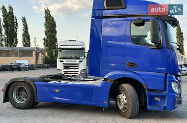 Тягач Mercedes-Benz Actros 2013 в 