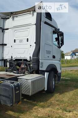 Тягач Mercedes-Benz Actros 2011 в Черкасах