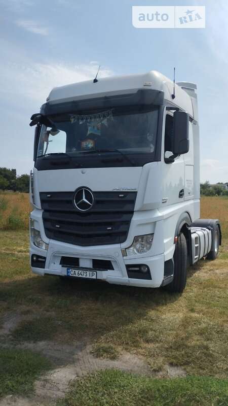 Тягач Mercedes-Benz Actros 2011 в Черкасах