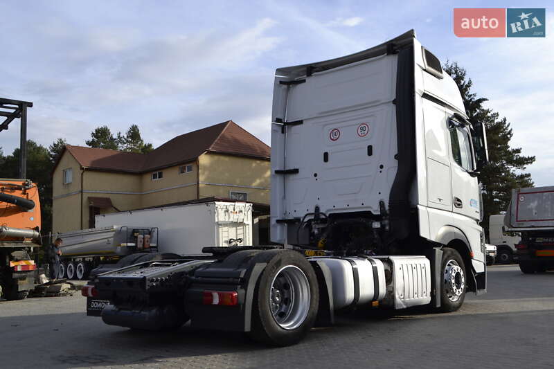 Тягач Mercedes-Benz Actros 2016 в Хусте