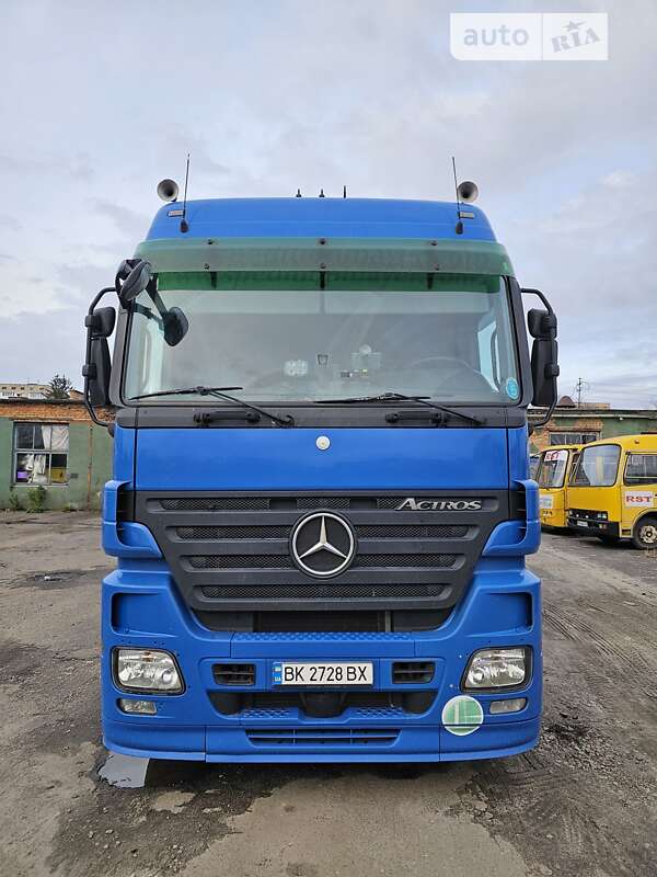 Тягач Mercedes-Benz Actros 2008 в Ровно