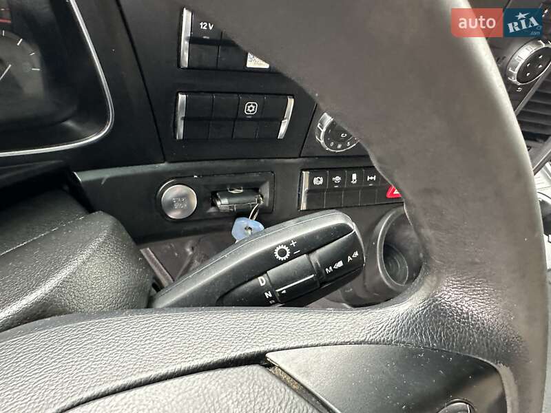 Тягач Mercedes-Benz Actros 2014 в Черновцах