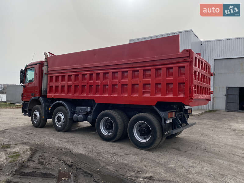 Самосвал Mercedes-Benz Actros 2008 в Умани
