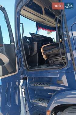 Тягач Mercedes-Benz Actros 2017 в 