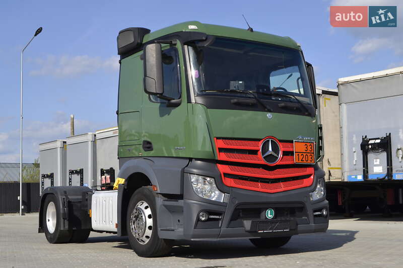 Тягач Mercedes-Benz Actros 2017 в Хусте