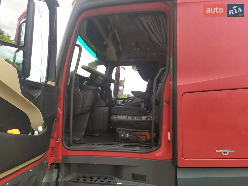Тягач Mercedes-Benz Actros 2013 в Сумах