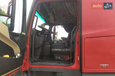 Тягач Mercedes-Benz Actros 2013 в 