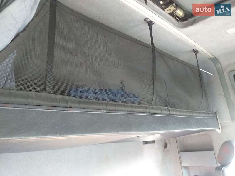 Тентованый Mercedes-Benz Actros 2000 в Гусятине