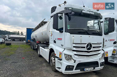 Бензовоз Mercedes-Benz Actros 2013 в 