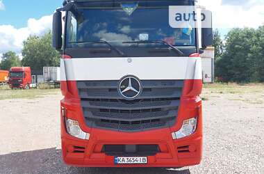 Тягач Mercedes-Benz Actros 2014 в Киеве