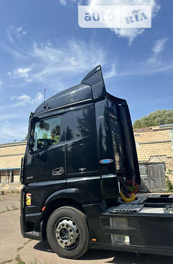 Тягач Mercedes-Benz Actros 2014 в 