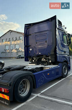 Тягач Mercedes-Benz Actros 2013 в Киеве