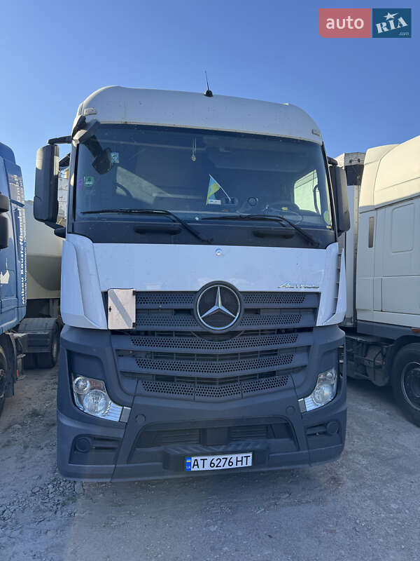 Тягач Mercedes-Benz Actros 2015 в Ивано-Франковске