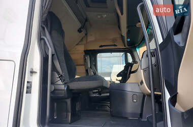 Тягач Mercedes-Benz Actros 2019 в 