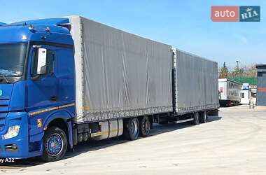 Тентованый Mercedes-Benz Actros 2013 в Черновцах