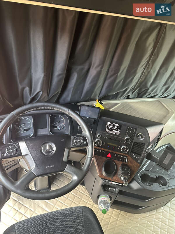 Тягач Mercedes-Benz Actros 2013 в Шептицькому