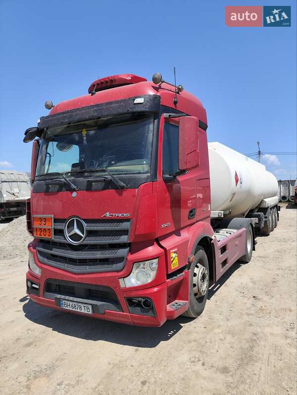 Бензовоз Mercedes-Benz Actros 2015 в Одессе фото 2 Бензовоз Mercedes-Benz Actros 2015 в Одессе
