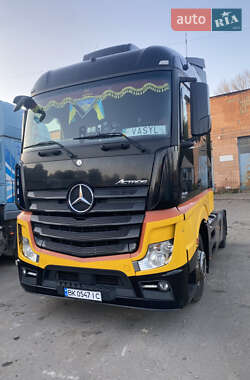 Тягач Mercedes-Benz Actros 2014 в Рівному