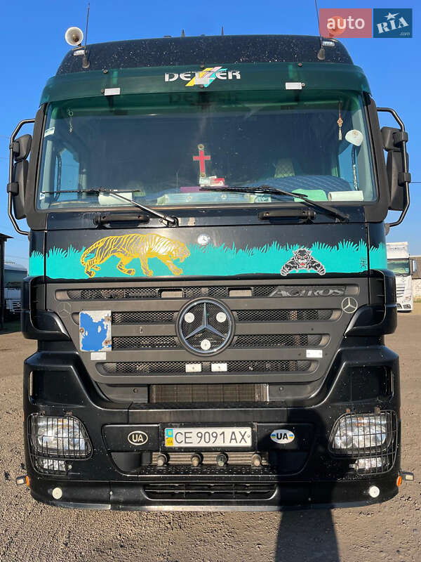 Тентований Mercedes-Benz Actros 2005 в 
