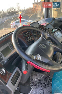Тентований Mercedes-Benz Actros 2005 в 