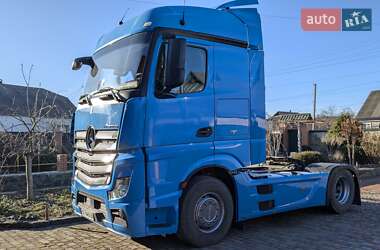 Тягач Mercedes-Benz Actros 2013 в 