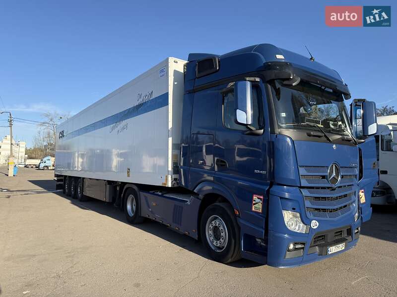 Тягач Mercedes-Benz Actros 2014 в 