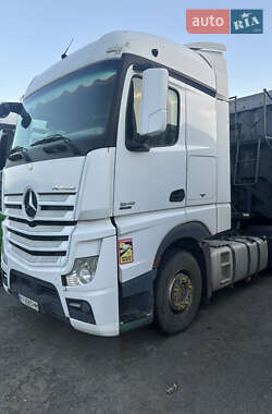 Тягач Mercedes-Benz Actros 2013 в 